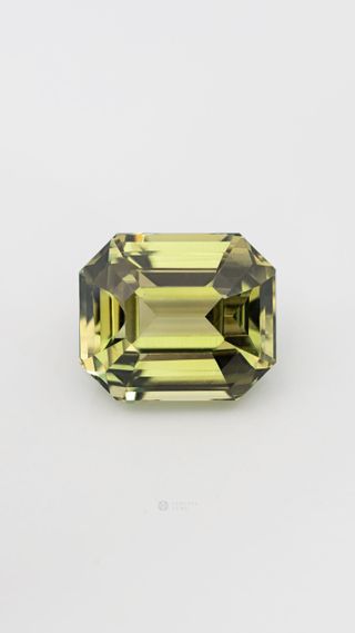 Natural Apple Green Chrysoberyl, Round thumbnail 2