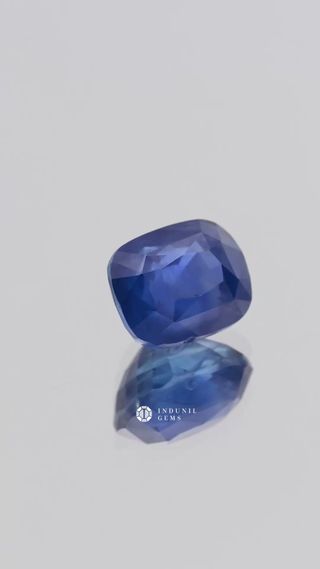 Natural Blue Sapphire, Cushion thumbnail 2