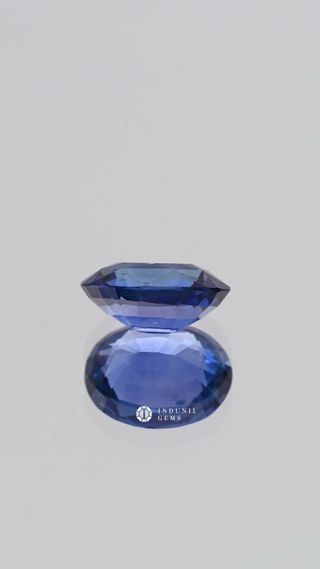 Natural Blue Sapphire, Oval thumbnail 7