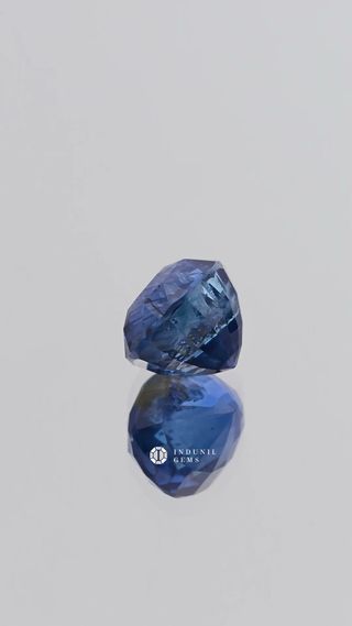 Natural Blue Sapphire, Oval thumbnail 5