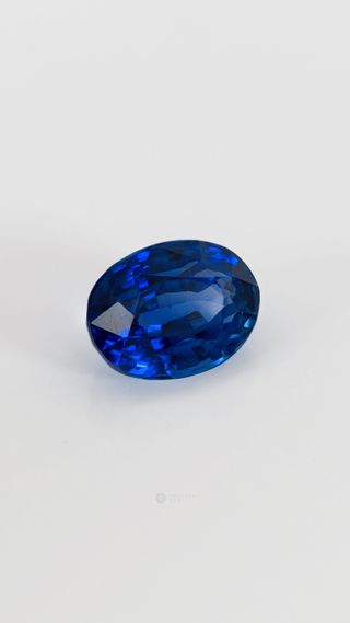 Natural Blue Sapphire, Oval thumbnail 3