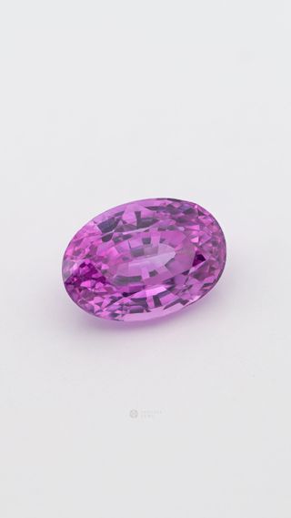 Natural Pink Sapphire, Round thumbnail 3