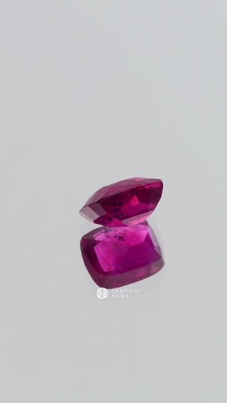 Natural Ruby, Cushion thumbnail 6